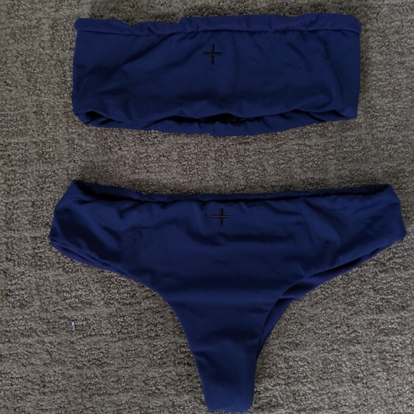 Coulbourne Other - NEW Coulbourne Oasis Bikini Navy Small